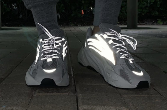 yeezy 700 static black